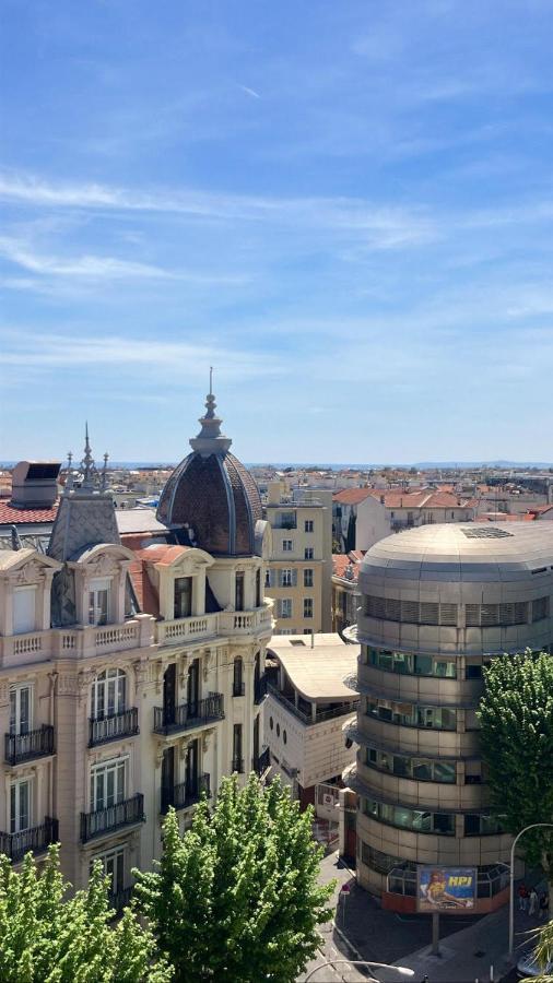 Appartement 2 Pieces En Etage Eleve, Centre-Ville Au Calme, Petite Vue Mer نيس المظهر الخارجي الصورة