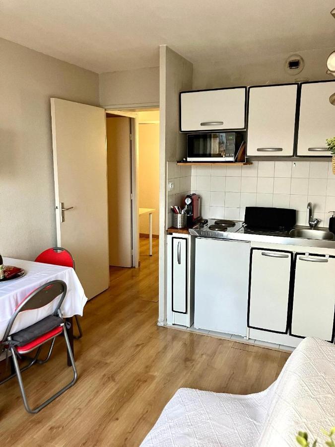 Appartement 2 Pieces En Etage Eleve, Centre-Ville Au Calme, Petite Vue Mer نيس المظهر الخارجي الصورة